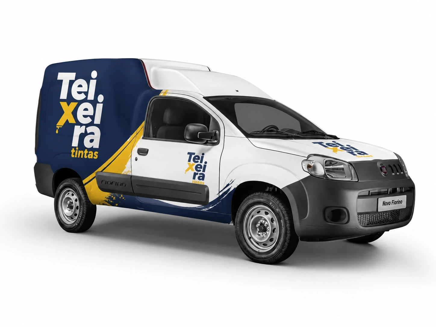 Veículo de entrega com a identidade visual Teixeira Tintas
